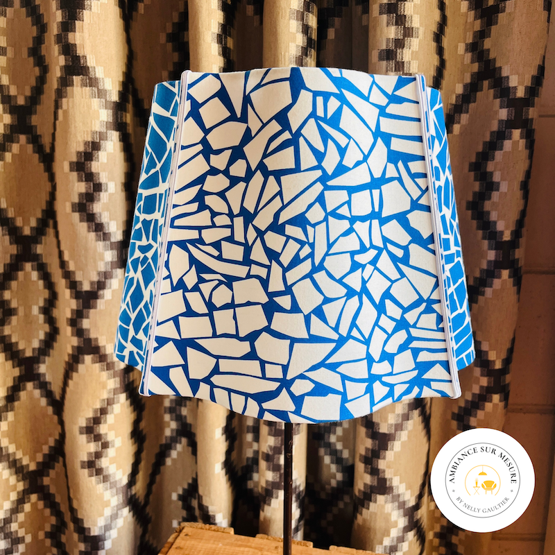 abat jour appelé carré alsacien ø haut 35 cm, ø bas 25 cm, pente 25 cm